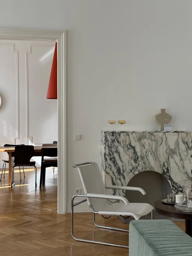 A space / @houseofauster where modern minimalism meets timeless warmth. every detail crafted to inspire calm, clarity, and quiet elegance.